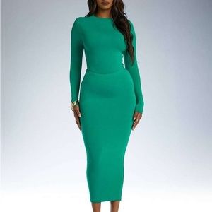 Naked Wardrobe The NW Midi Skirt in Kelly Green